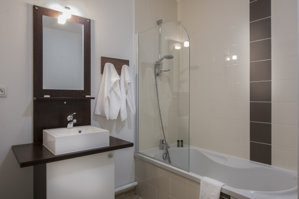 Las mejores ofertas de Vacancéole - Résidence Le Clos du Rocher Mauzens-et-miremont 