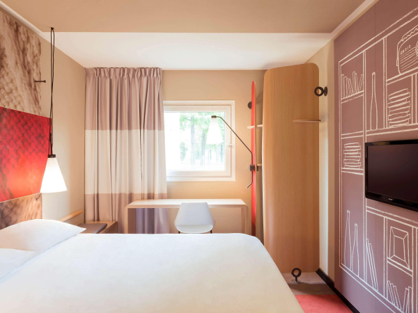 Ibis Paris Porte d