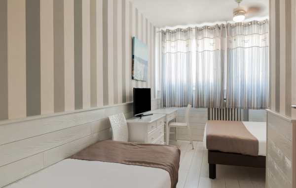 Las mejores ofertas de The Originals Boutique, Hôtel Miramar, Royan Royan 