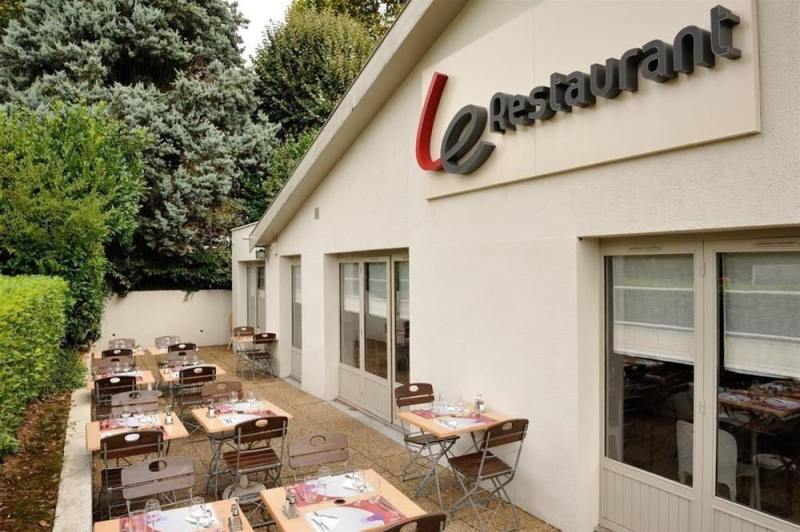 Campanile Lyon Nord - Dardilly