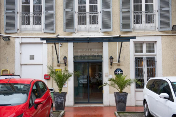Las mejores ofertas de Hôtel Le Roncevaux Pau