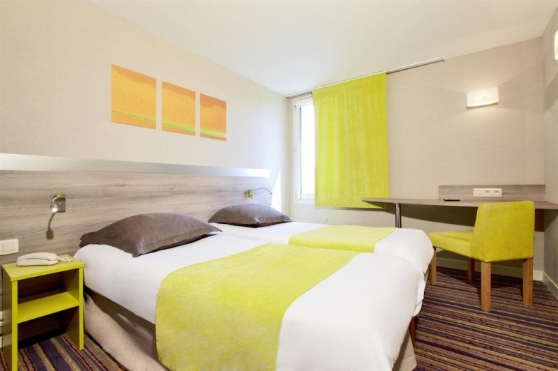 Kyriad Lyon Est - Saint Bonnet De Mure