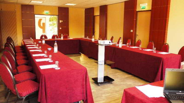 Las mejores ofertas de The Originals City Hôtel Grand Stade Ascotel Lille Lille