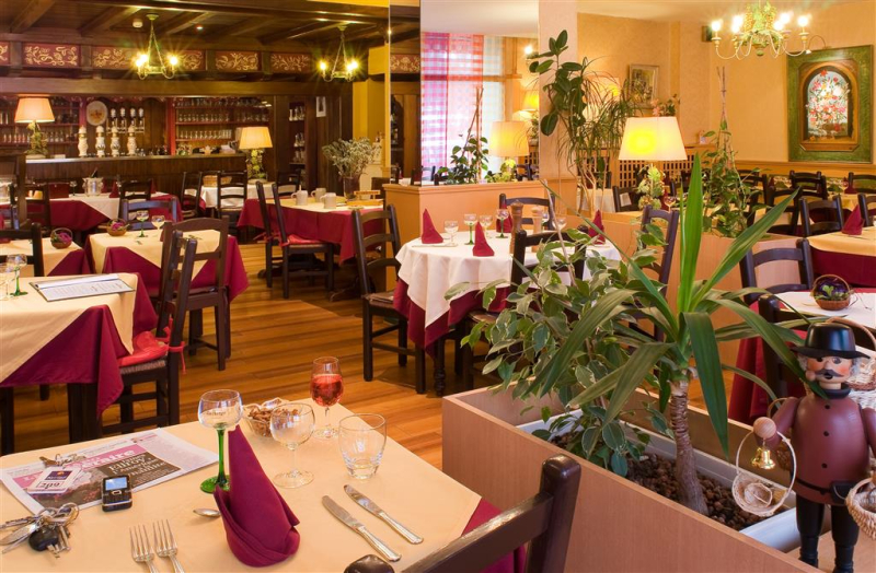 Las mejores ofertas de KYRIAD COLMAR - CENTRE GARE Colmar 