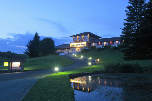 Las mejores ofertas de Domaine du Revermont, The Originals Relais Passenans