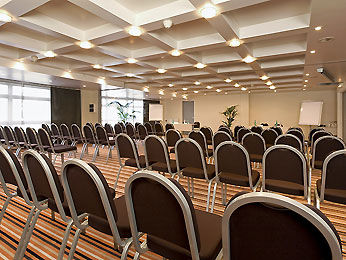 Las mejores ofertas de HÔTEL MERCURE PARIS MASSY GARE TGV Massy 