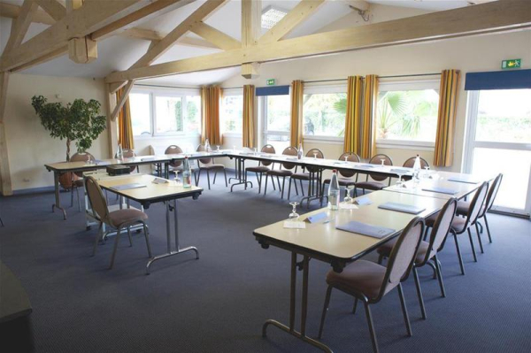 Las mejores ofertas de Kyriad - Marseille Gemenos Gémenos