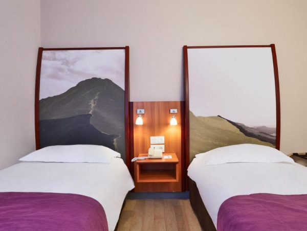 Las mejores ofertas de Kyriad CLERMONT FERRAND SUD La Pardieu Clermont-ferrand