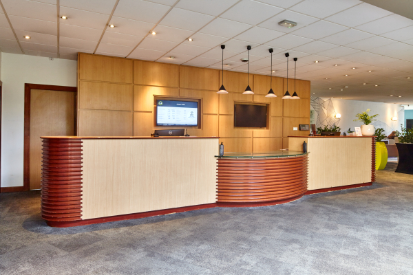 Las mejores ofertas de B&B HOTEL Cergy Port 4 étoiles Ile de France