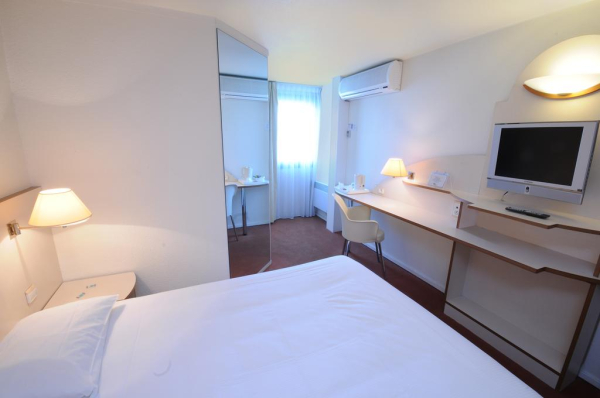 Las mejores ofertas de Kyriad Direct Bron Lyon Eurexpo Bron