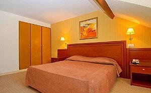 Las mejores ofertas de HOTEL KYRIAD REIMS CENTRE Reims