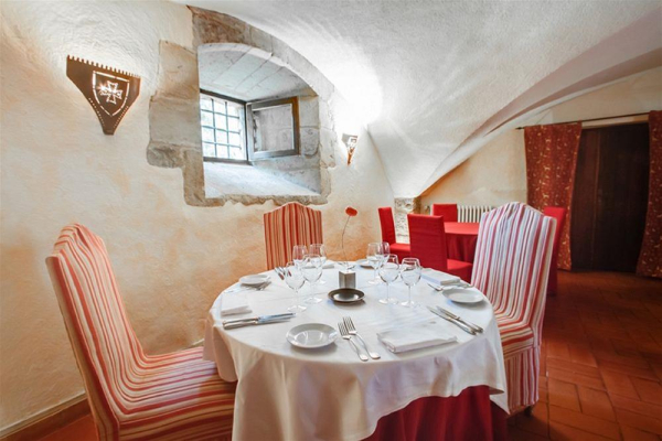 Las mejores ofertas de Chateau des Ducs de Joyeuse BW Signature Collectio Couiza 