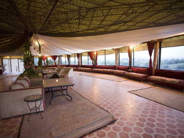 Las mejores ofertas de Kasbah Agafay Hotel & Spa Tameslouht 