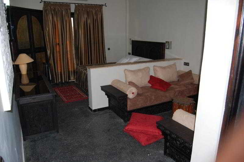 Las mejores ofertas de Azoul Uarzazat