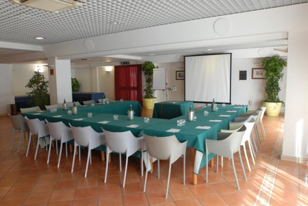 Las mejores ofertas de MEDITERRANEA HOTEL & CONVENTION CENTER SALERNO