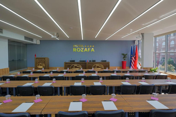 Las mejores ofertas de ROZAFA HOTEL SHKODER Shkodra 