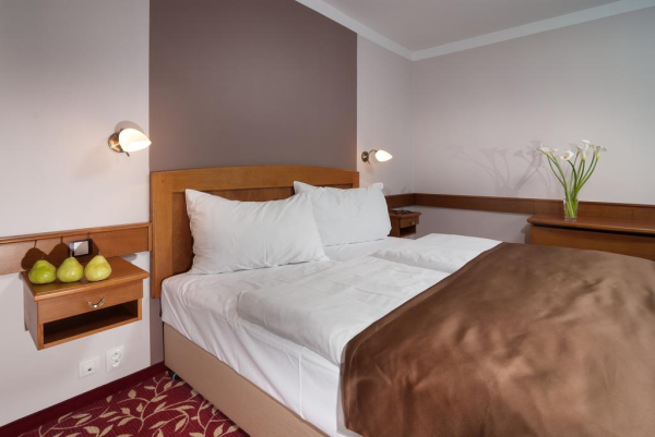 Las mejores ofertas de Windsor Spindleruv Mlyn