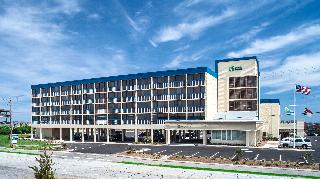 Holiday Inn Express Nags Head Oceanfront