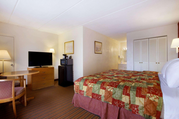 Las mejores ofertas de Days Inn by Wyndham Seneca Seneca