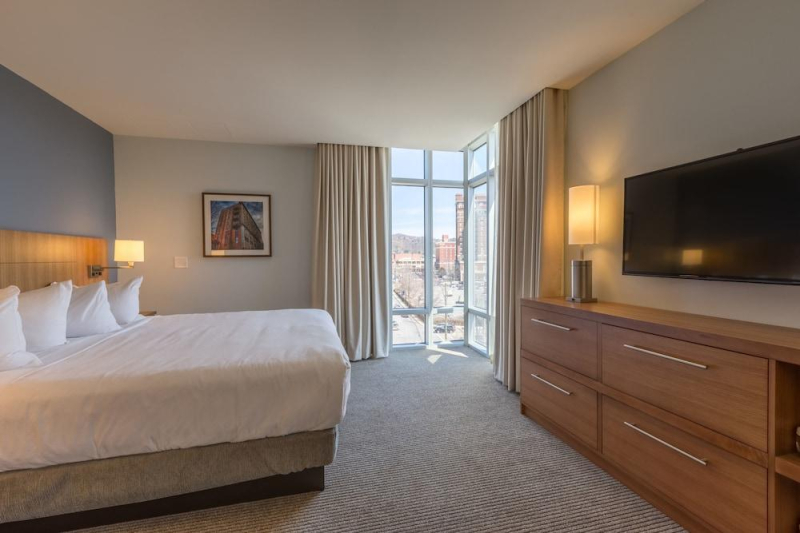 Las mejores ofertas de DOUBLETREE BY HILTON ASHEVILLE DOWNTOWN Asheville