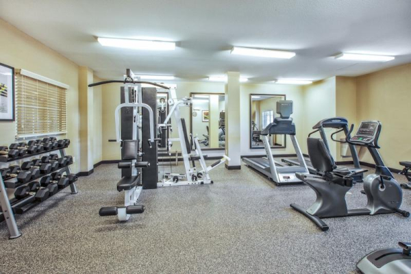 Las mejores ofertas de Candlewood Suites Indianapolis Airport Indianapolis