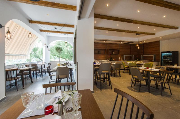 Las mejores ofertas de ADAMS HOTEL Parga