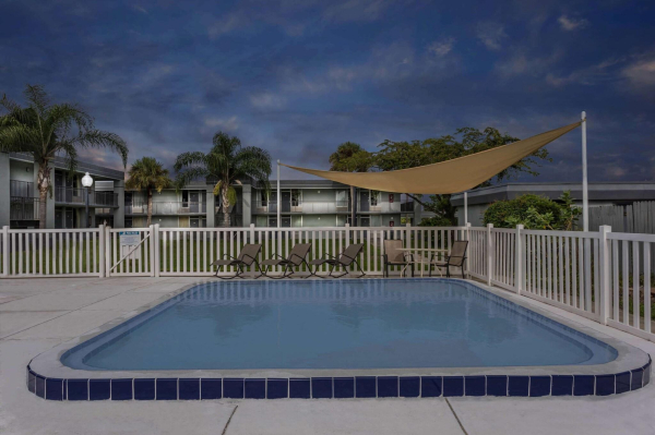 Las mejores ofertas de Super 8 By Wyndham Ocala I-75 Ocala Ridge
