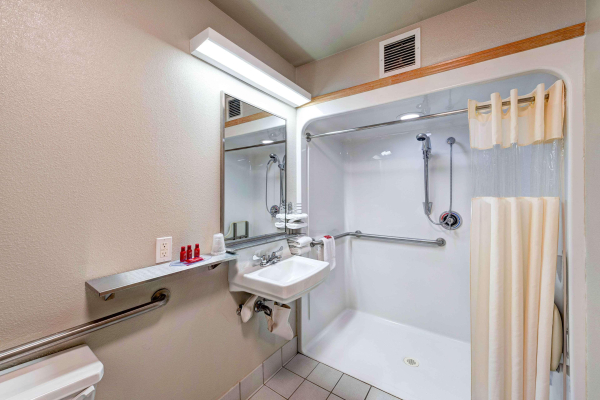Las mejores ofertas de SureStay Plus Hotel by Best Western Redding Redding
