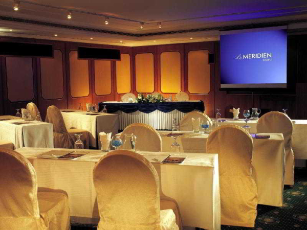Las mejores ofertas de Le Méridien Dubai Hotel & Conference Centre Dubai