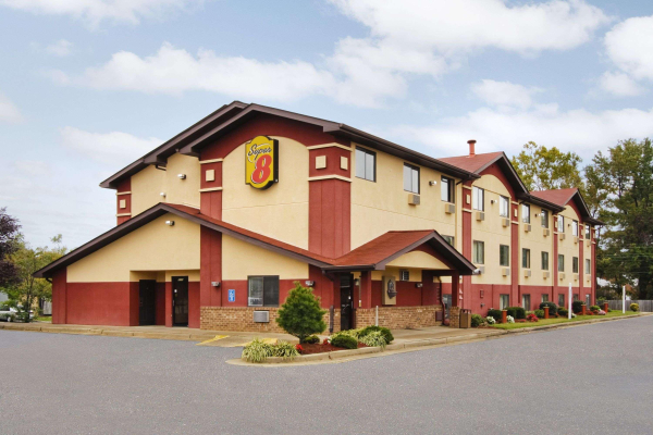Las mejores ofertas de Super 8 by Wyndham Richmond Airport VA Virginia Heights