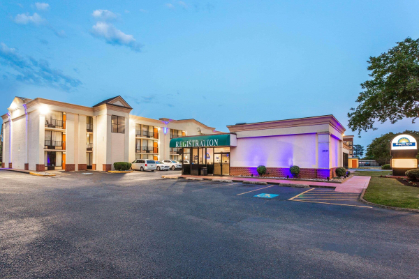 Las mejores ofertas de Days Inn by Wyndham Hampton Coliseum Hampton