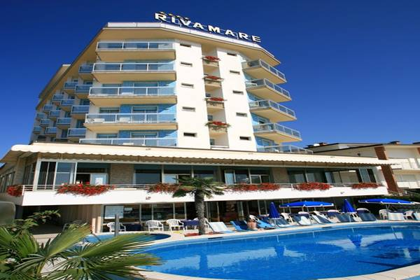Las mejores ofertas de Hotel Rivamare Lido Di Jesolo