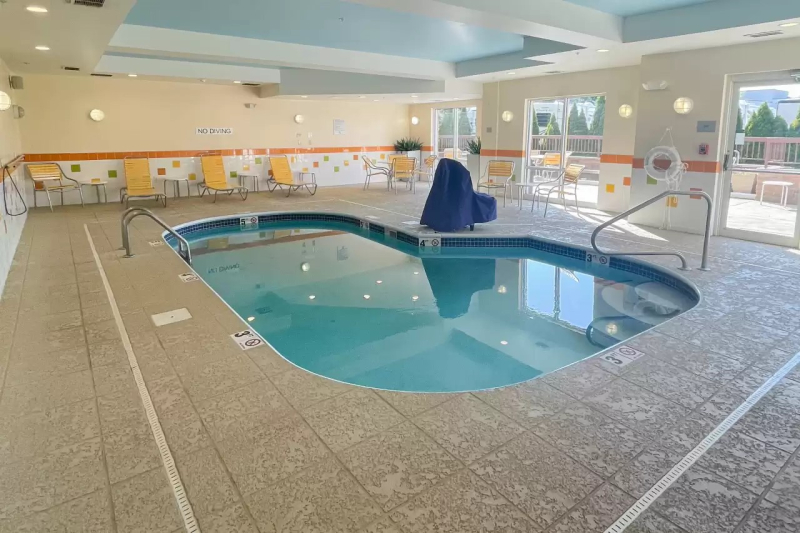 Comfort Inn & Suites Akron South