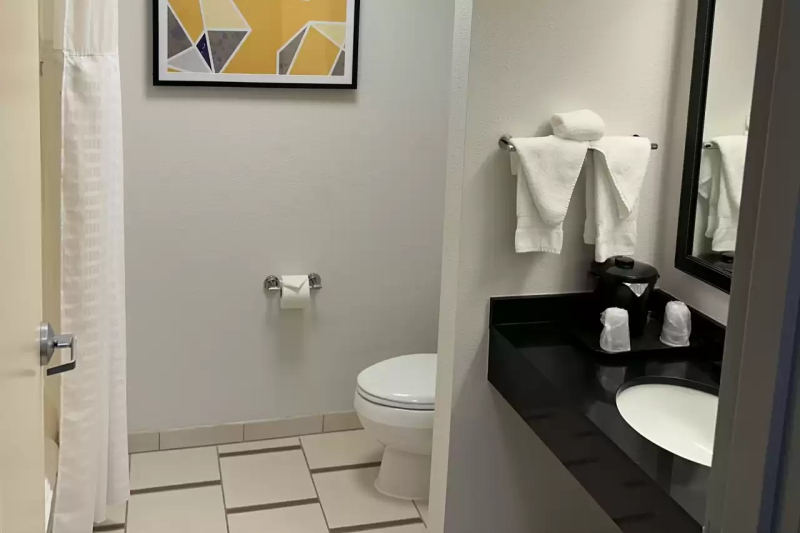 Comfort Inn & Suites Akron South