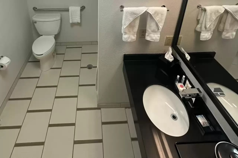 Comfort Inn & Suites Akron South