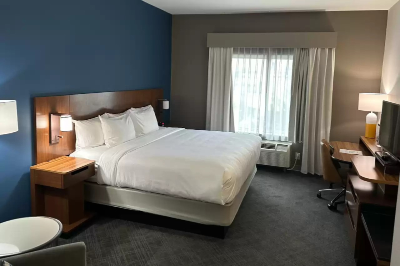 Comfort Inn & Suites Akron South