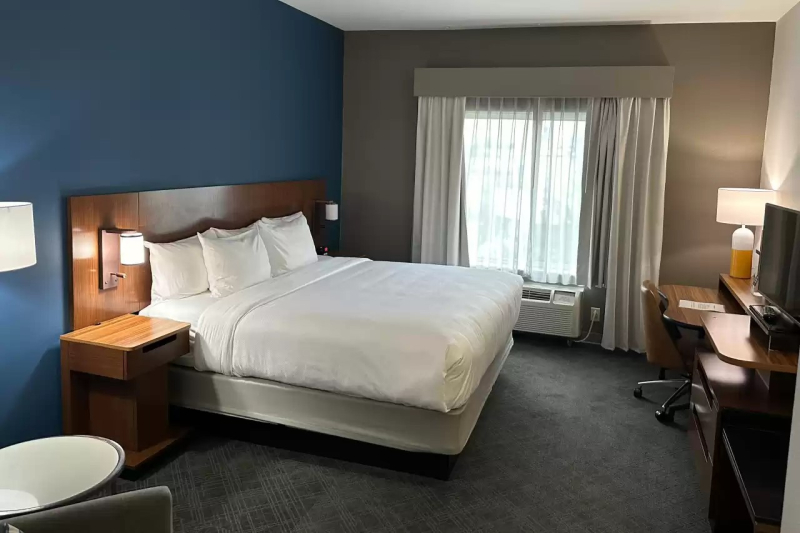 Comfort Inn & Suites Akron South