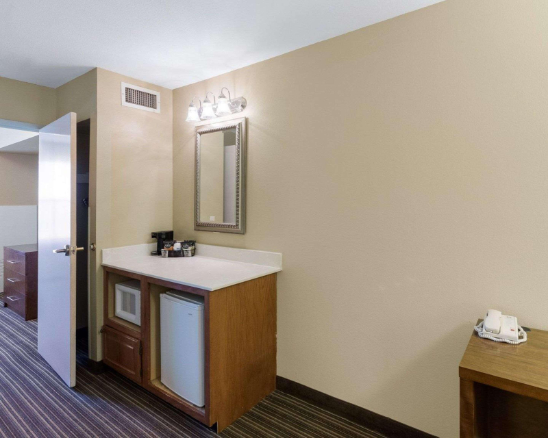 Comfort Inn & Suites Fayetteville-University Area