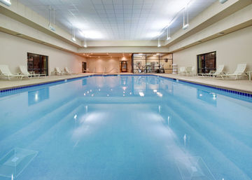 Las mejores ofertas de CROWNE PLAZA MILWAUKEE AIRPORT Milwaukee