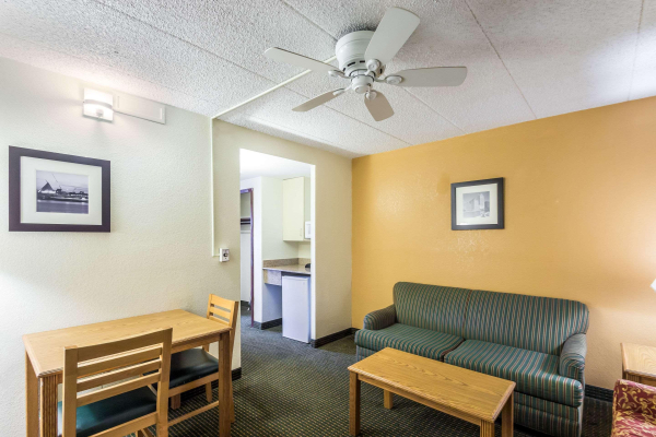 Las mejores ofertas de Quality Suites Milwaukee Airport Milwaukee 