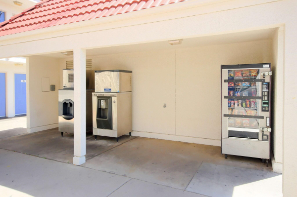 Las mejores ofertas de Motel 6 Fresno Blackstone Fresno 