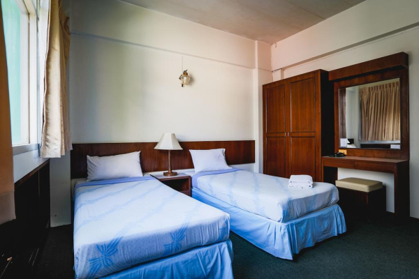 Las mejores ofertas de Ruamchitt Travelodge Hotel Khlong Toei