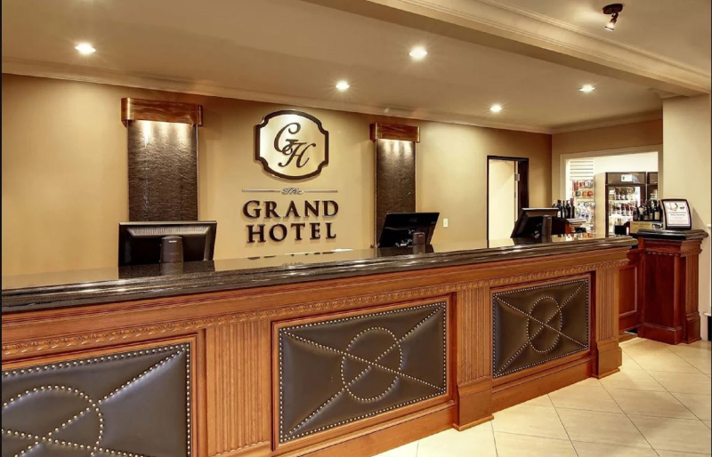 Grand Hotel at Bridgeport