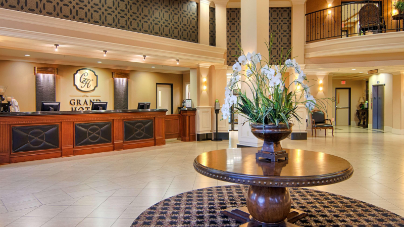 Grand Hotel at Bridgeport