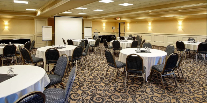 Grand Hotel at Bridgeport