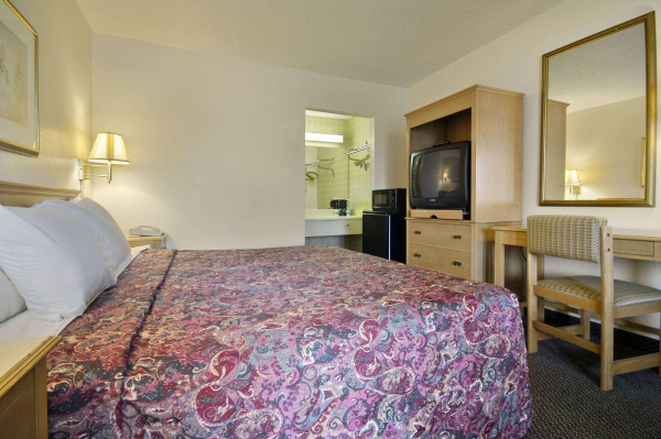 Las mejores ofertas de Days Inn & Suites By Wyndham Mobile Tillmans Corner