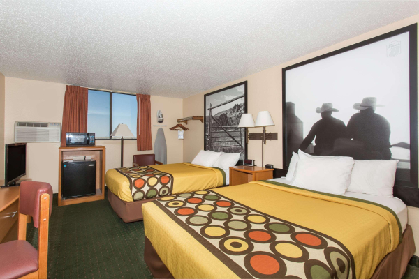 Las mejores ofertas de Super 8 by Wyndham Casper West by the River Casper 