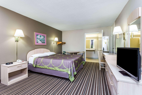 Las mejores ofertas de Super 8 by Wyndham Commerce Commerce