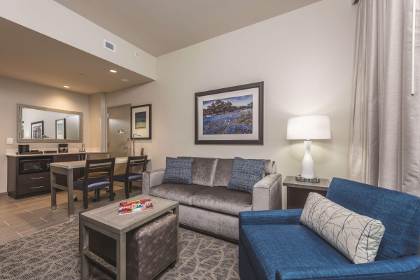 Las mejores ofertas de Embassy Suites by Hilton The Woodlands at Hughes The Woodlands