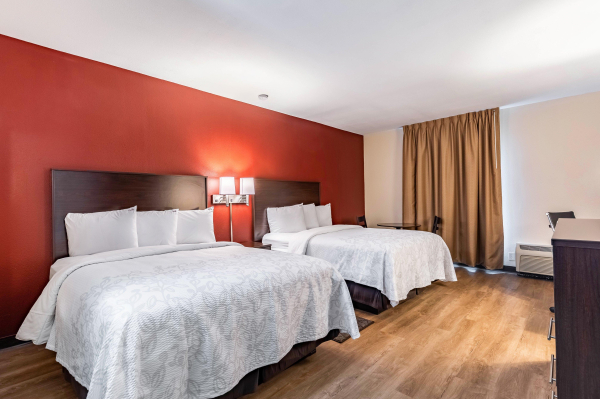 Las mejores ofertas de Red Roof PLUS+ & Suites Houston - IAH Airport SW Aldine